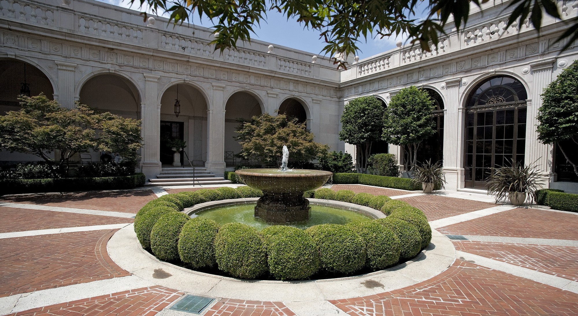 Freer Gallery of Art: Courtyard Garden - Temporarily Closed