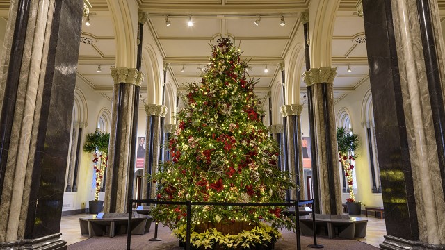 2016 Holiday decorations at the Smithsonian Institution Castle Building