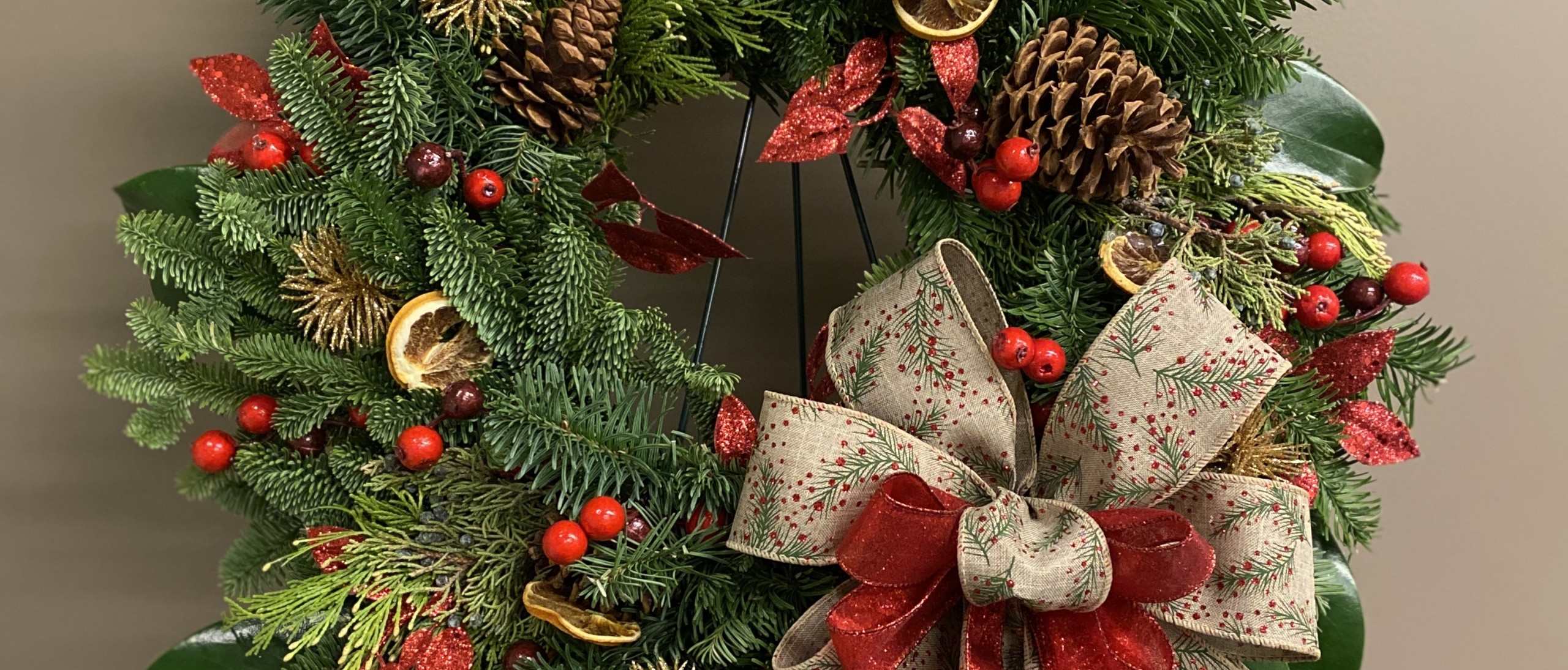 Holiday Wreaths and Evergreen Decorations - Smithsonian Gardens