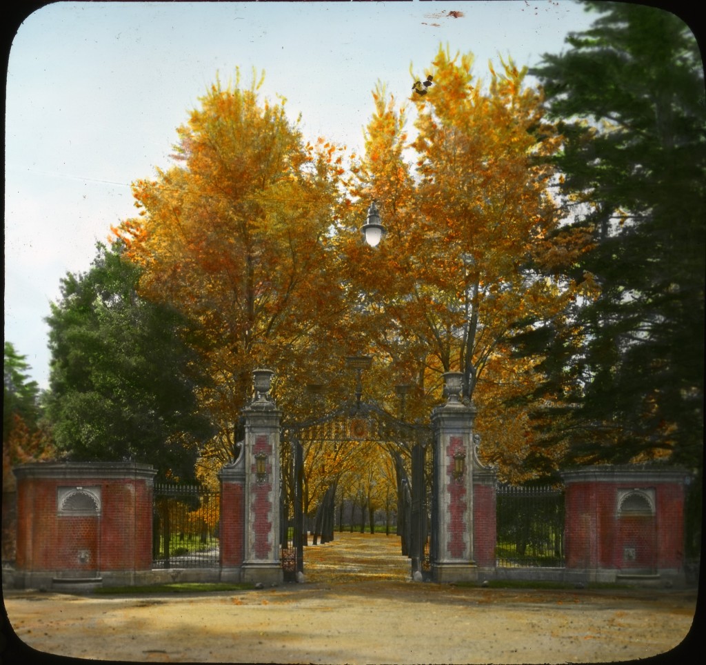 Historical image of the gates at Edgecourt in California