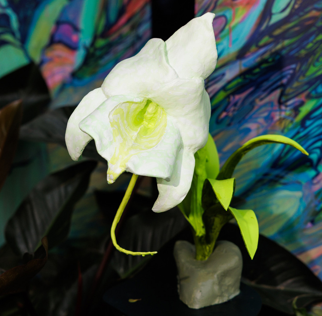 White Orchid sculpture by Phaan Howng