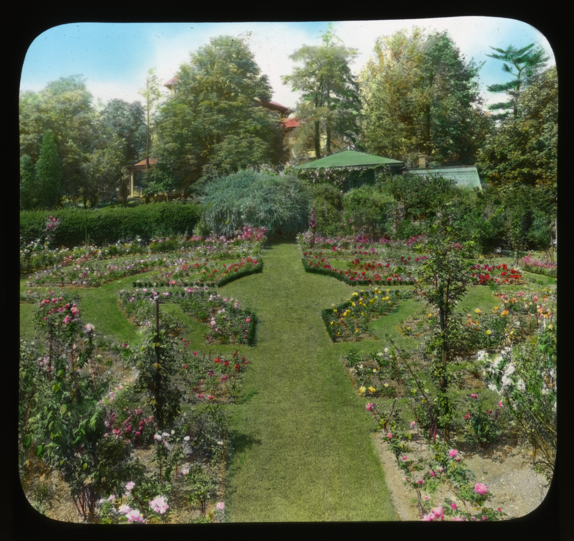 McFarland's garden at his home, Breeze Hill, in Harrisburg, Pennsylvania, 1932. Smithsonian Institution, Archives of American Gardens, J. Horace McFarland Collection.