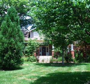 Quanah Garden. The Hess home and garden in Baltimore, Maryland