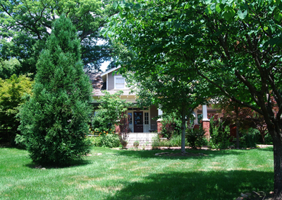 Quanah Garden. The Hess home and garden in Baltimore, Maryland